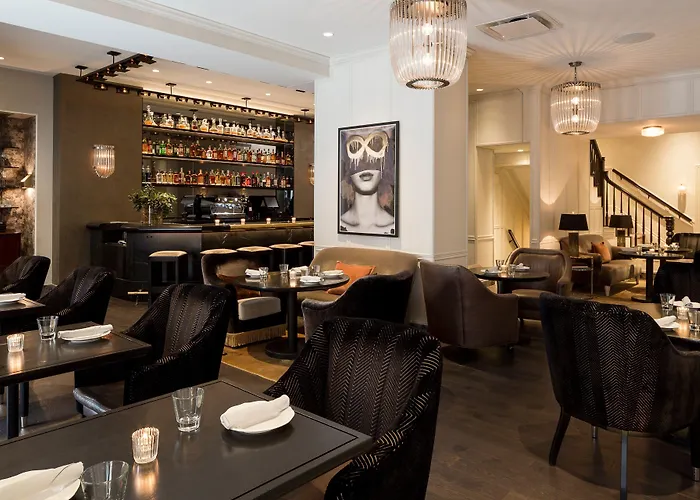 The Talbott, Autograph Collection Hotel 4*